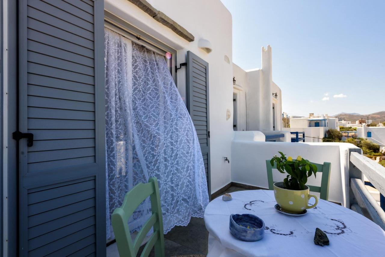 Hara'S Villa In Naousa , Paros Екстериор снимка