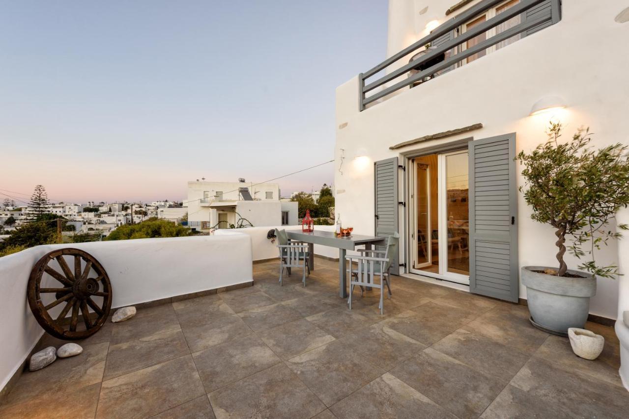 Hara'S Villa In Naousa , Paros Екстериор снимка