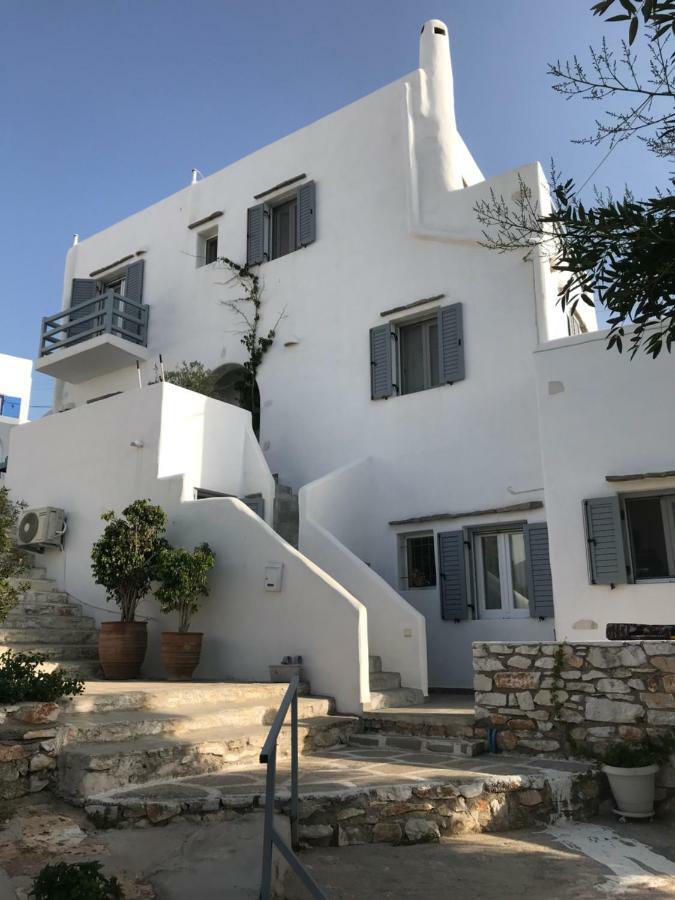 Hara'S Villa In Naousa , Paros Екстериор снимка
